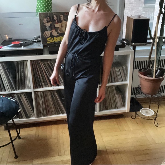 Vintage 70s black bell bottom jumpsuit/ playsuit. Sz sm. - Picture 2 of 9